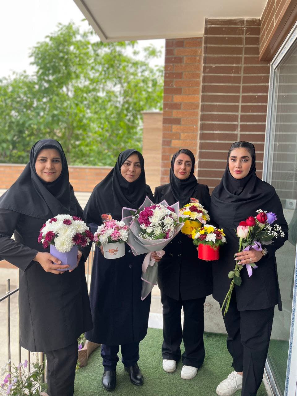دبستان و پیش دبستانی دخترانه ذهن خلاق 