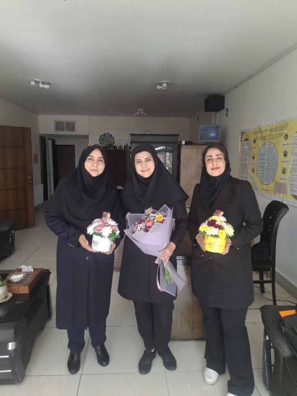 دبستان و پیش دبستانی دخترانه ذهن خلاق